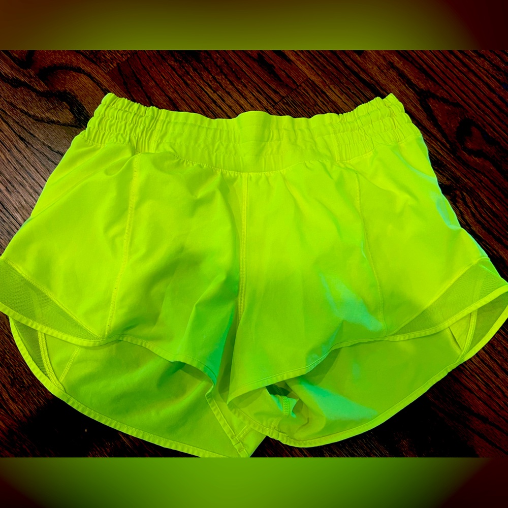 Lululemon Hotty Hots.